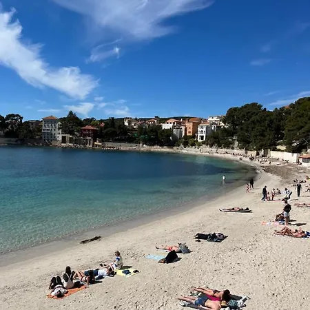 Au Coeur Du Village