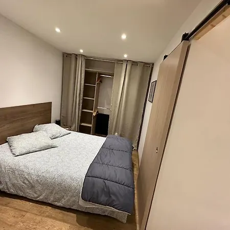 Au Coeur Du Village Apartment *